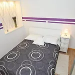 Διαμέρισμα In With Sea View, Terrace, Air Conditioning, Wifi 3617-3 Poljana (Ugljan)