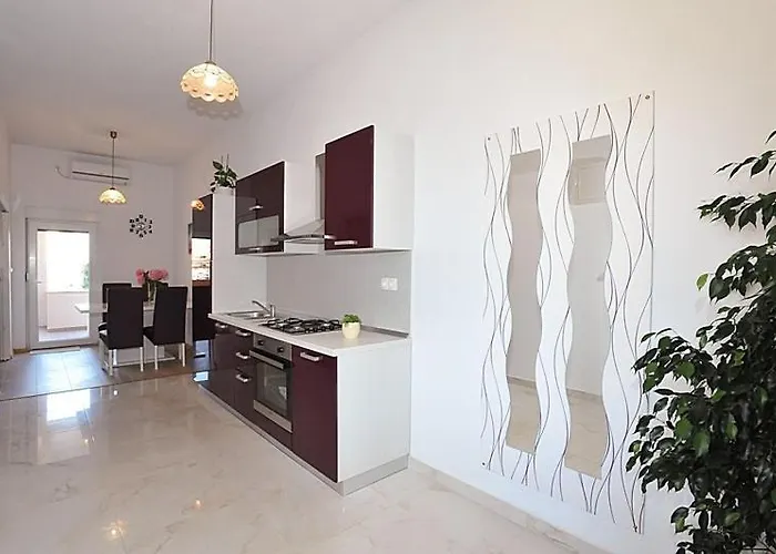 Апартаменты In With Sea View, Terrace, Air Conditioning, Wifi 3617-3
