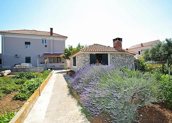 Lejlighed In With Sea View, Terrace, Air Conditioning, Wifi 3617-3 Poljana (Ugljan)